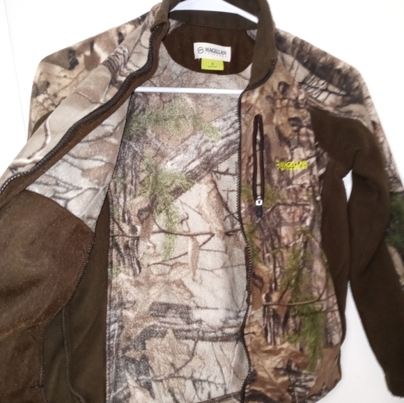 Magellan outdoors boy's full zip brown camouflage fleece jacket w pockets Small - Picture 7 of 9